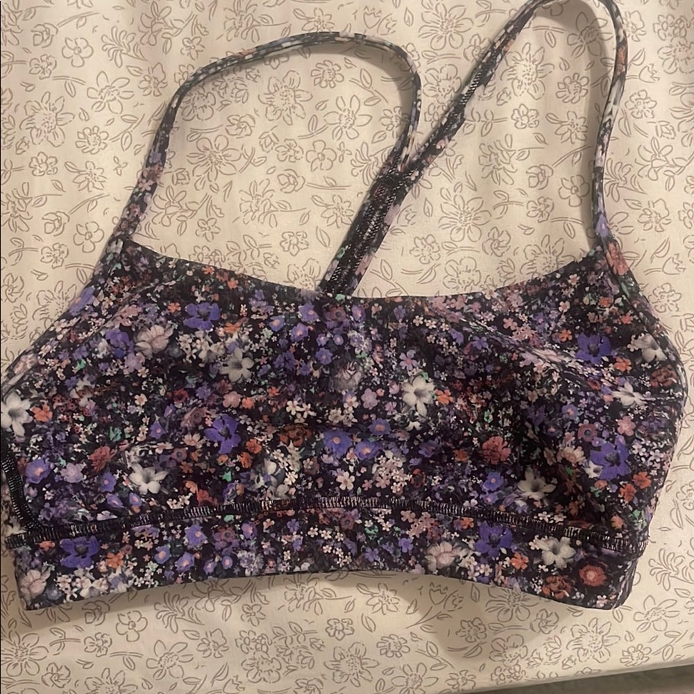 Lulu lemon y bra